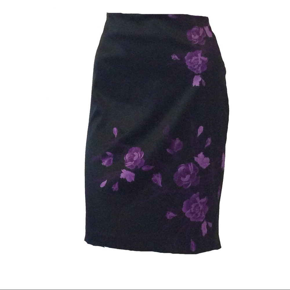 le chateau Black Pencil Skirt with Purple Floral Print